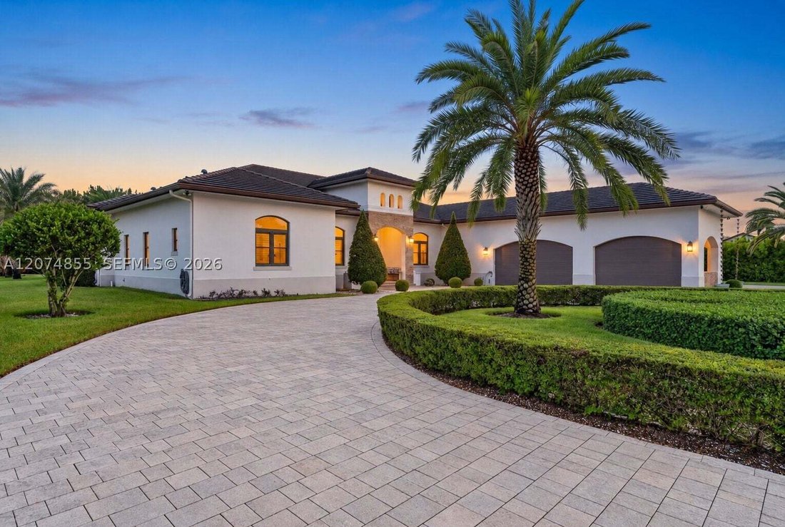 House in Miami Lakes, Florida, United States 1 - 18697307