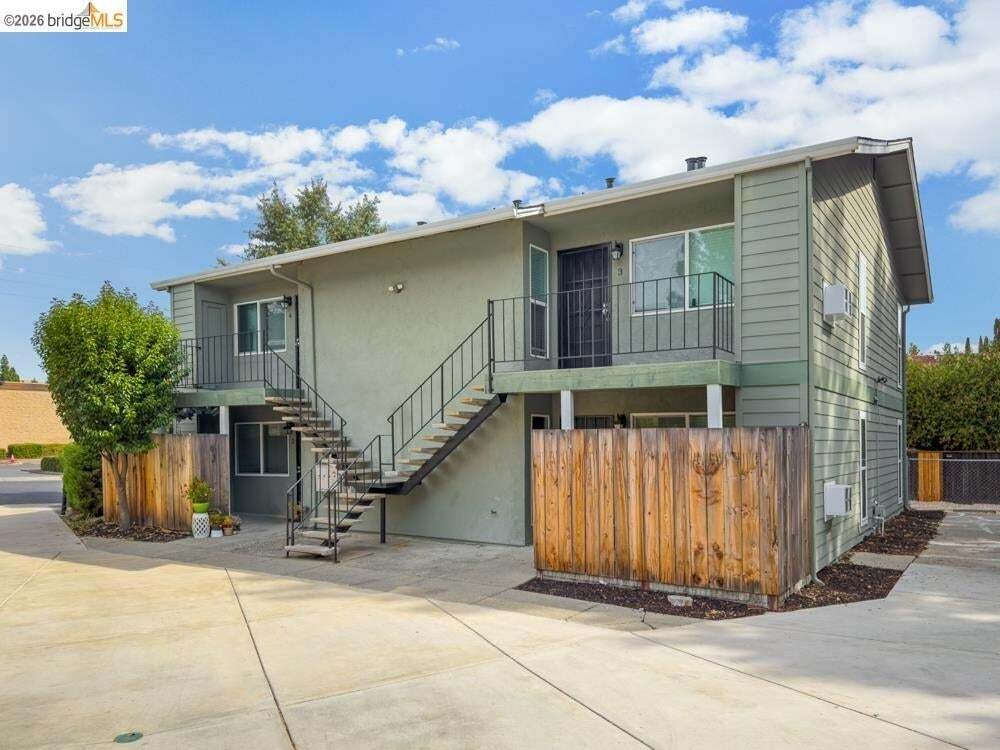 Martinez, California, United States 1 - 19003396