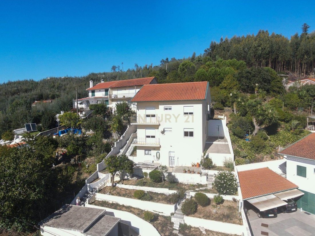 Villa in Santo Antonio dos Olivais, Coimbra District, Portugal 1 - 19007487