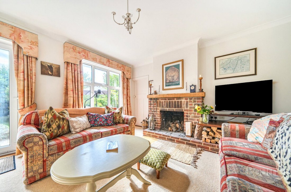 House in Bell Hill, Steep, England 2 - 19003025