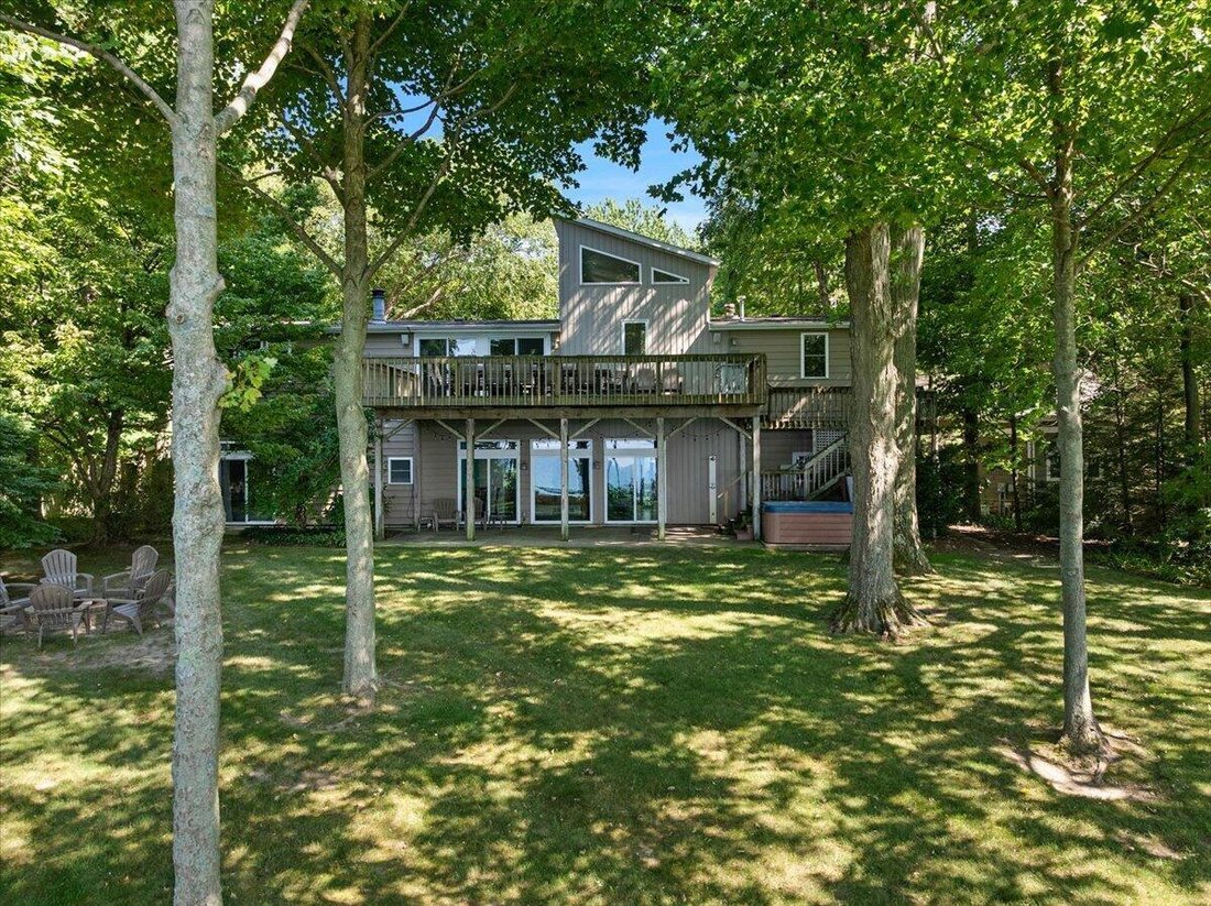 House in Lake Michigan Beach, Michigan, United States 1 - 19007897