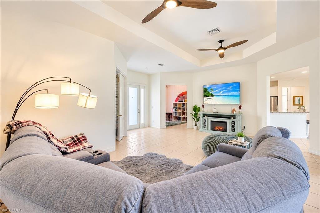 House in Naples, Florida, United States 3 - 19007896