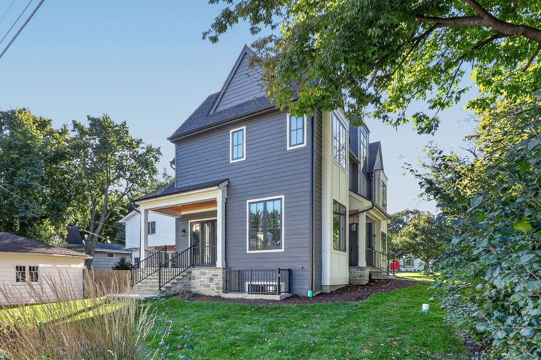 House in Hinsdale, Illinois, United States 3 - 19004013