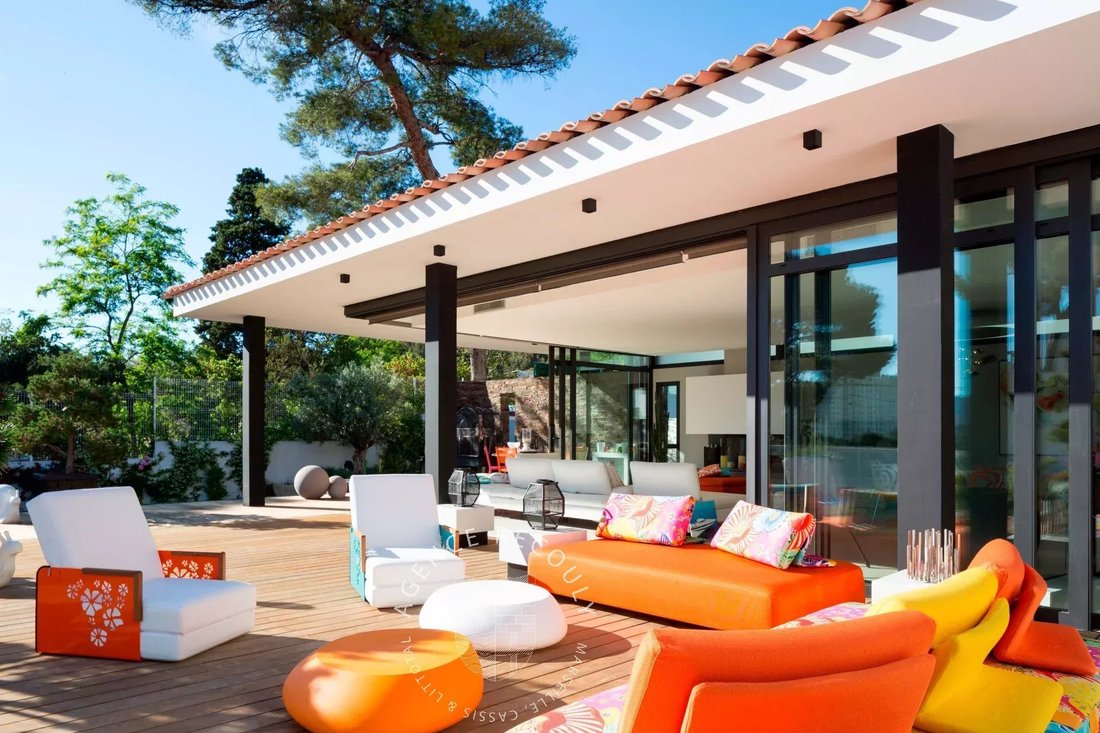 Villa in La Panouse, Marseille, Provence-Alpes-Côte d'Azur 5 - 19001046