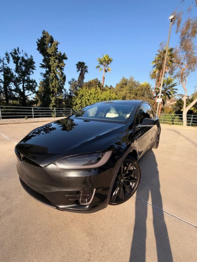 Suv in San Diego, CA, United States 1 - 19002042