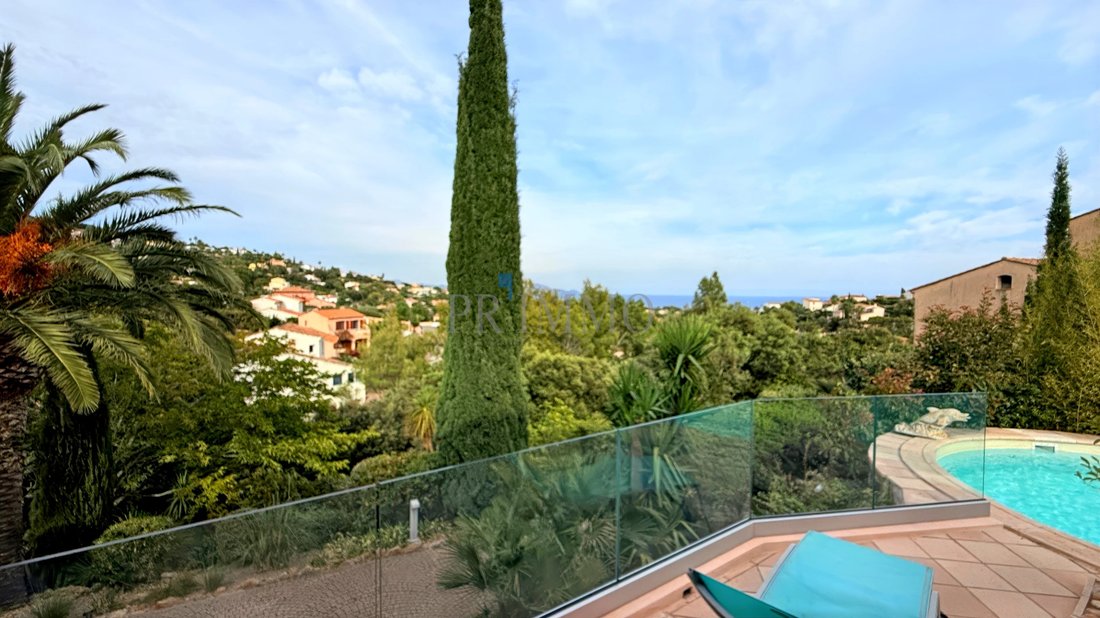 Villa à Les Issambres, Roquebrune-sur-Argens, France 4 - 18970683