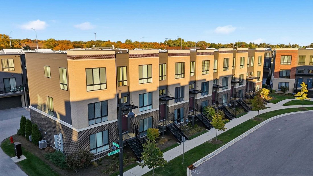 Townhouse in Schaumburg, Illinois, United States 2 - 19004006
