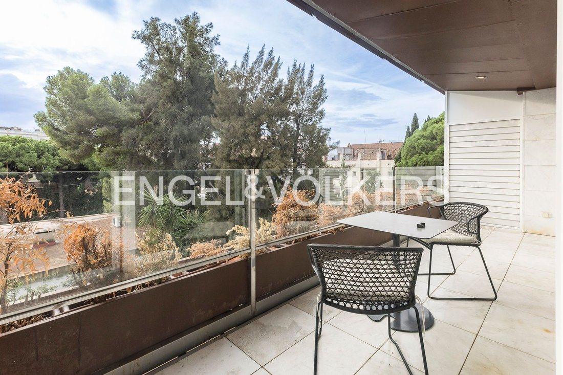 Apartment in Sarrià-Sant Gervasi, Barcelona, Spain 2 - 19004305
