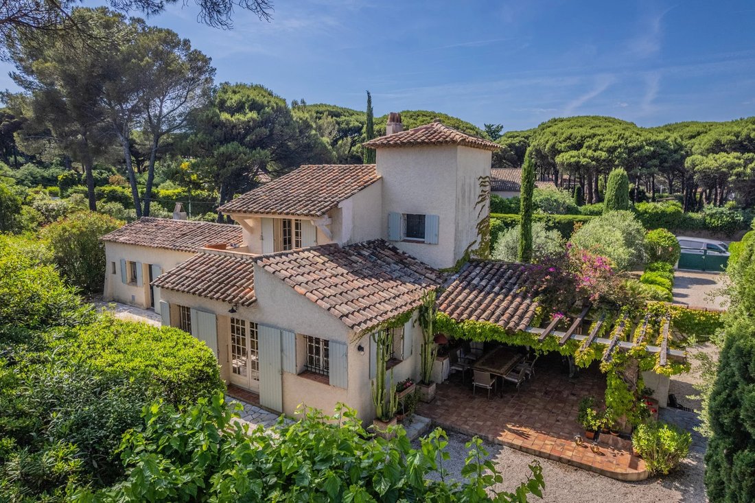 Villa in Ville-Les Saquedes-Le Bouillonnet, Sainte-Maxime, France 5 - 19001678