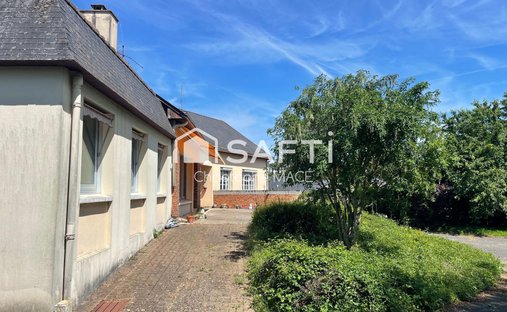 Maison à Avesnières, Laval, Pays de la Loire 1