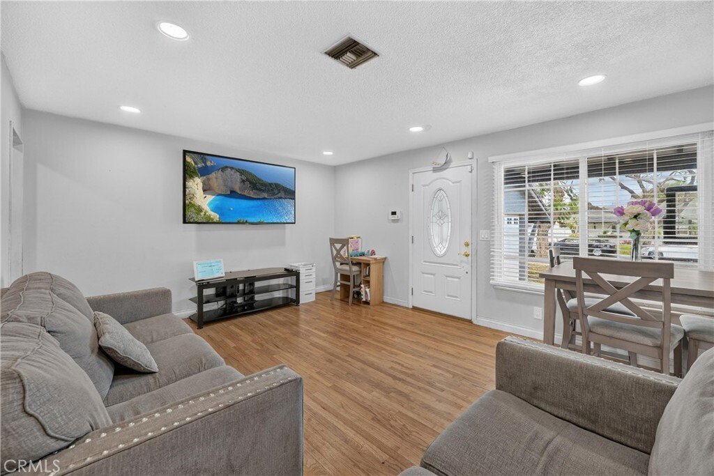 House in Lakewood, California, United States 5 - 18217572