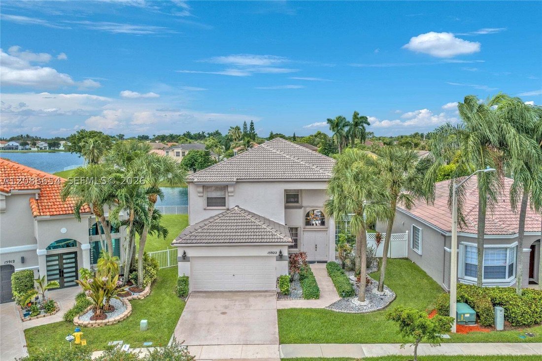 House in Pembroke Pines, Florida, United States 2 - 19000712