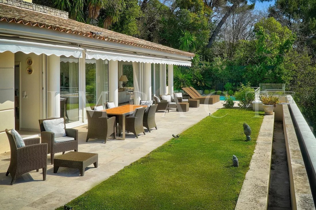 House in Vieux Cannet, Le Cannet, France 2 - 19007067