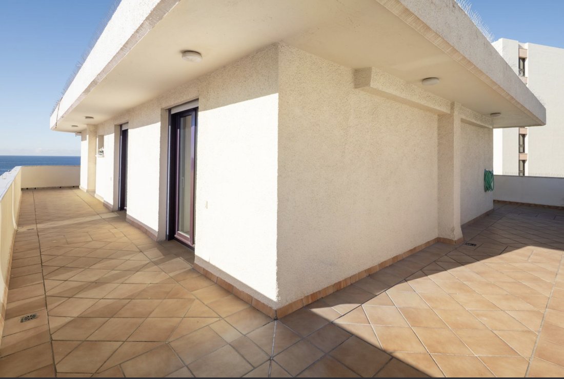 Penthouse in Marbella, Andalusia, Spain 4 - 19007664