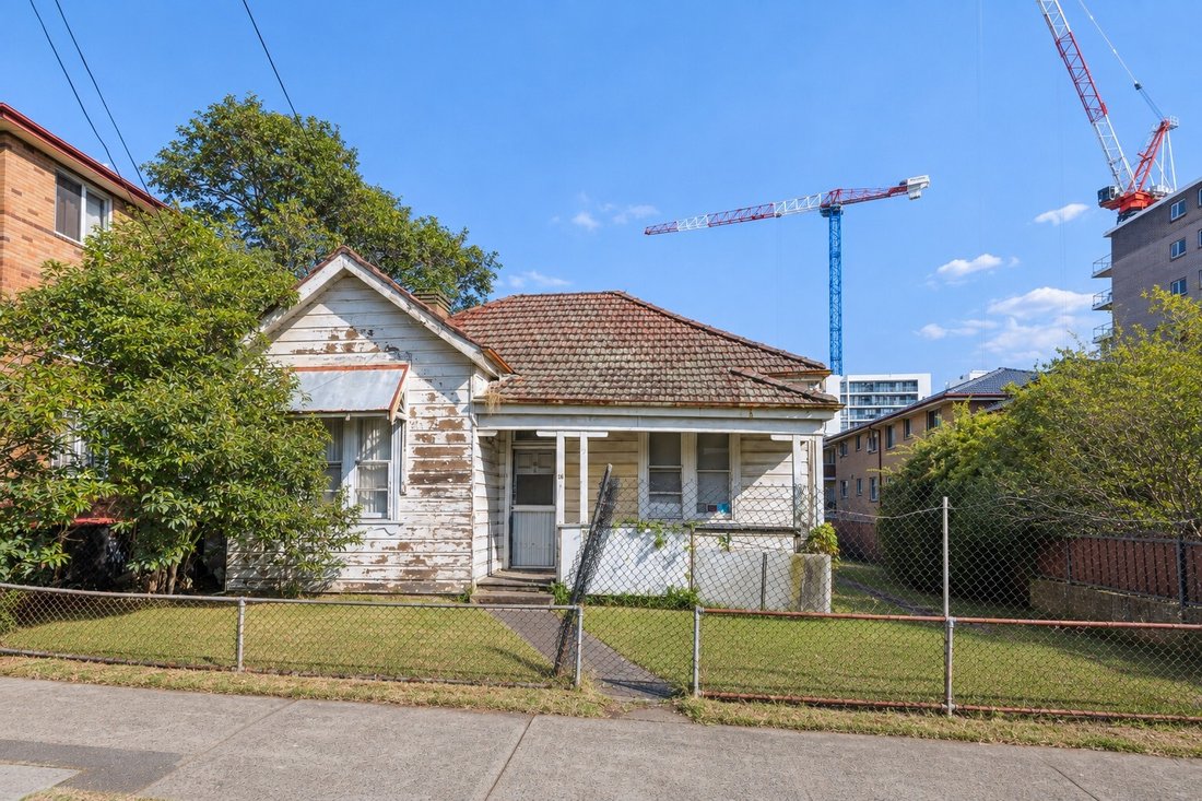 House in Auburn, New South Wales, Australia 5 - 19006218