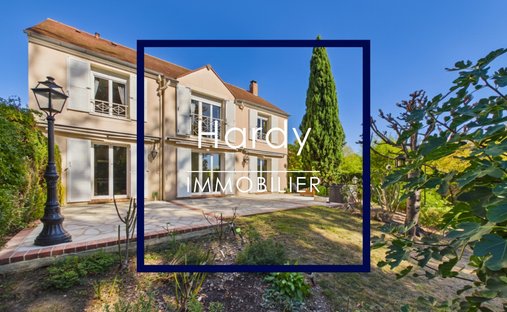 House in Neuville-sur-Oise, Ile-de-France, France 1