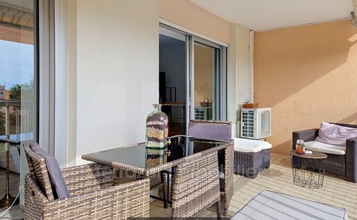 Apartamento en Gabelle-Courcettes-Les Clos, Vallauris, Francia 1