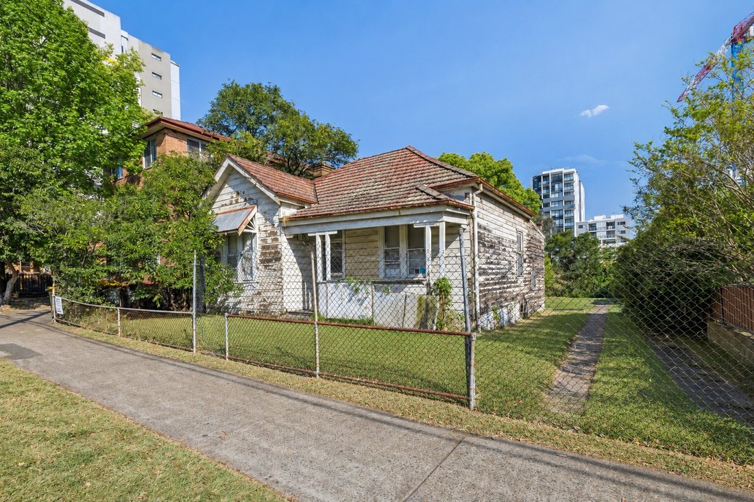 House in Auburn, New South Wales, Australia 2 - 19006218