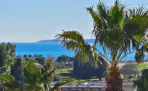 Apartment in Val Fleuri-Montaleigne, Cagnes-sur-Mer, France 1