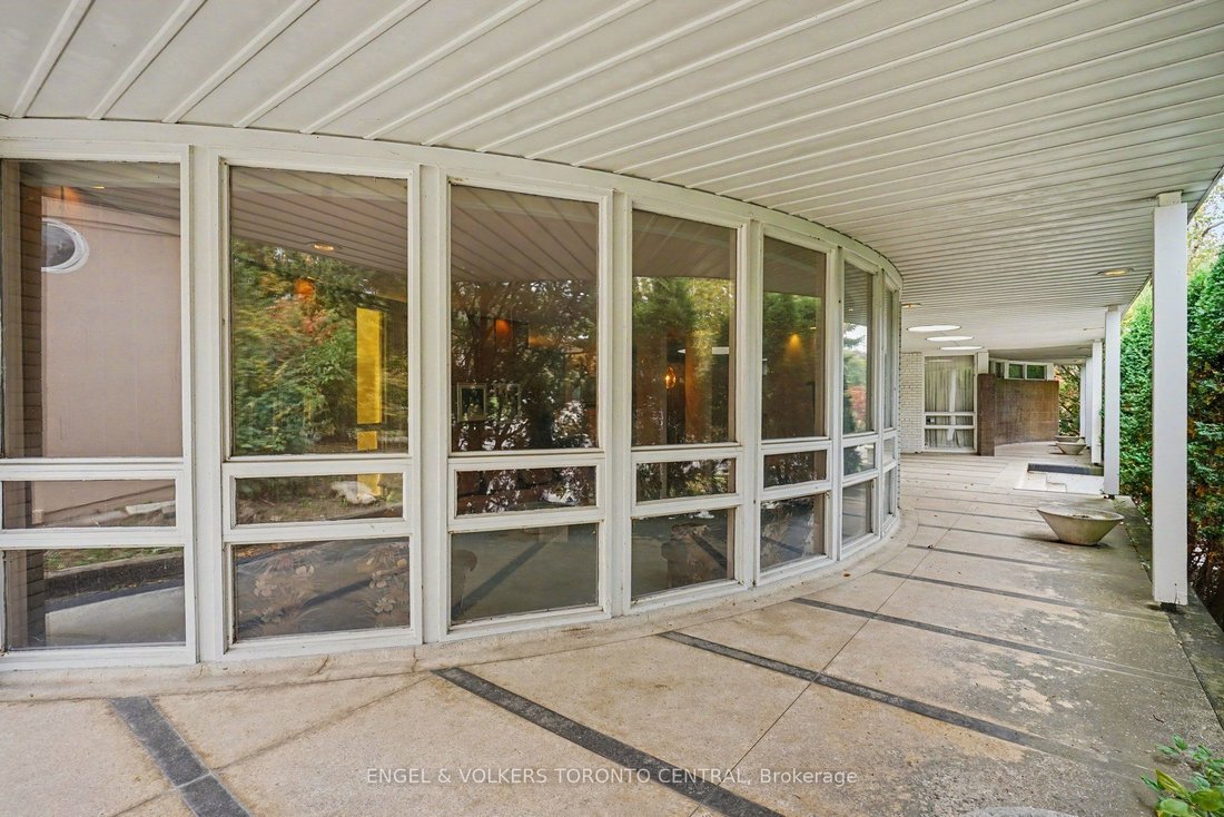 House in Toronto, Ontario, Canada 4 - 19007435