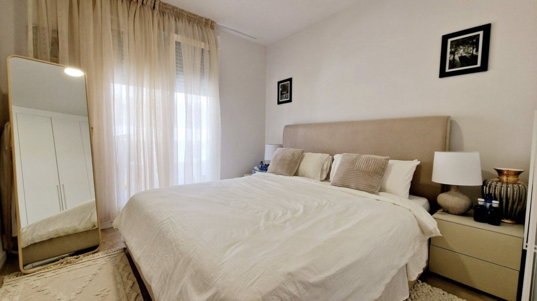Apartment in Marbella, Andalusia, Spain 5 - 19007677