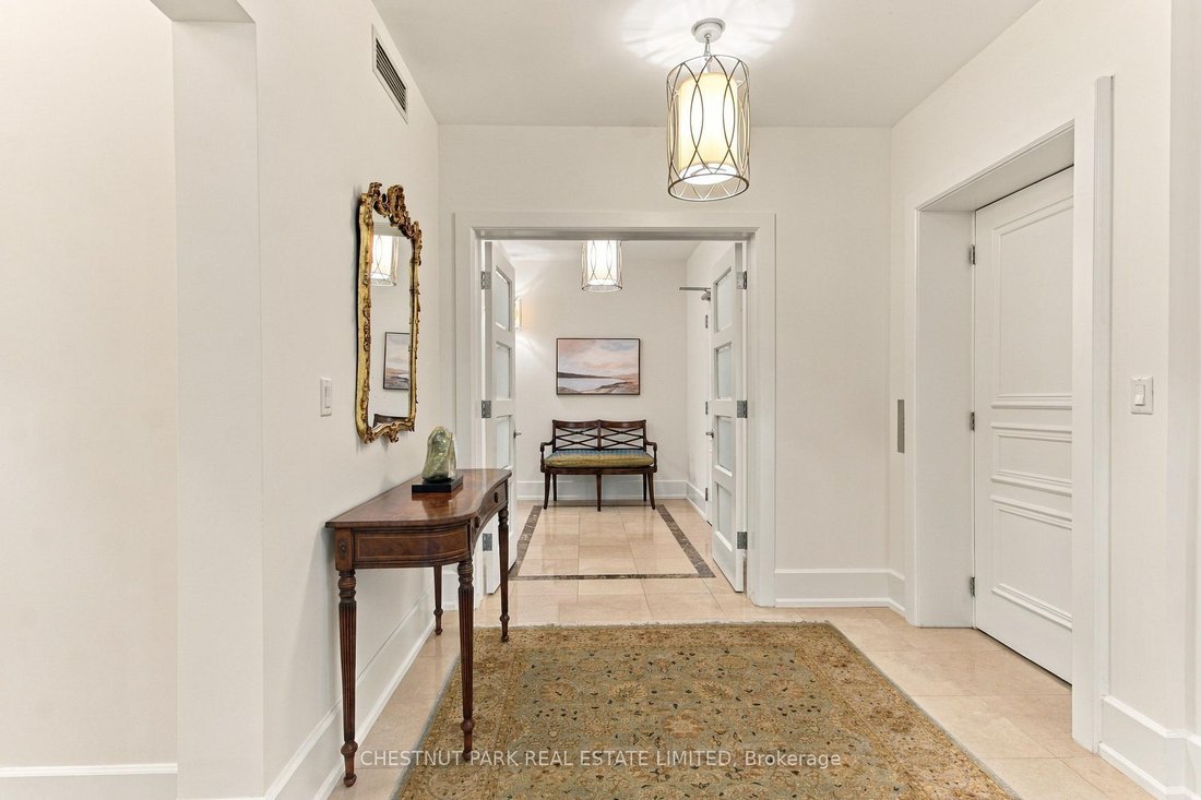 Apartment in Toronto, Ontario, Canada 3 - 19008083
