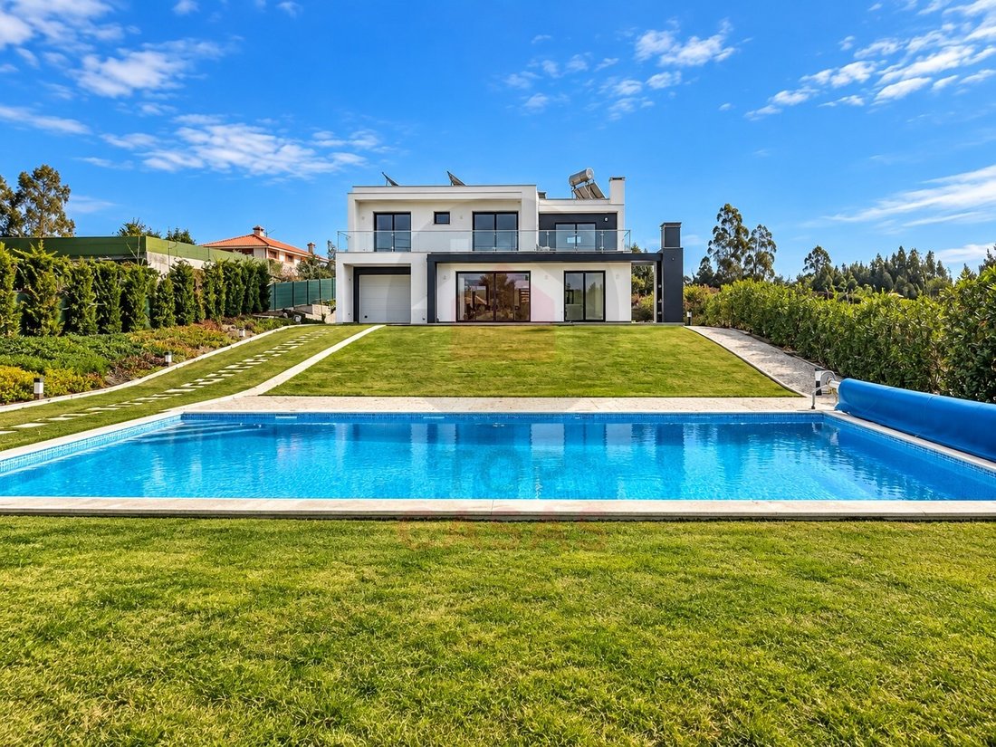 Casa en Nadadouro, Distrito de Leiria, Portugal 1 - 13777704