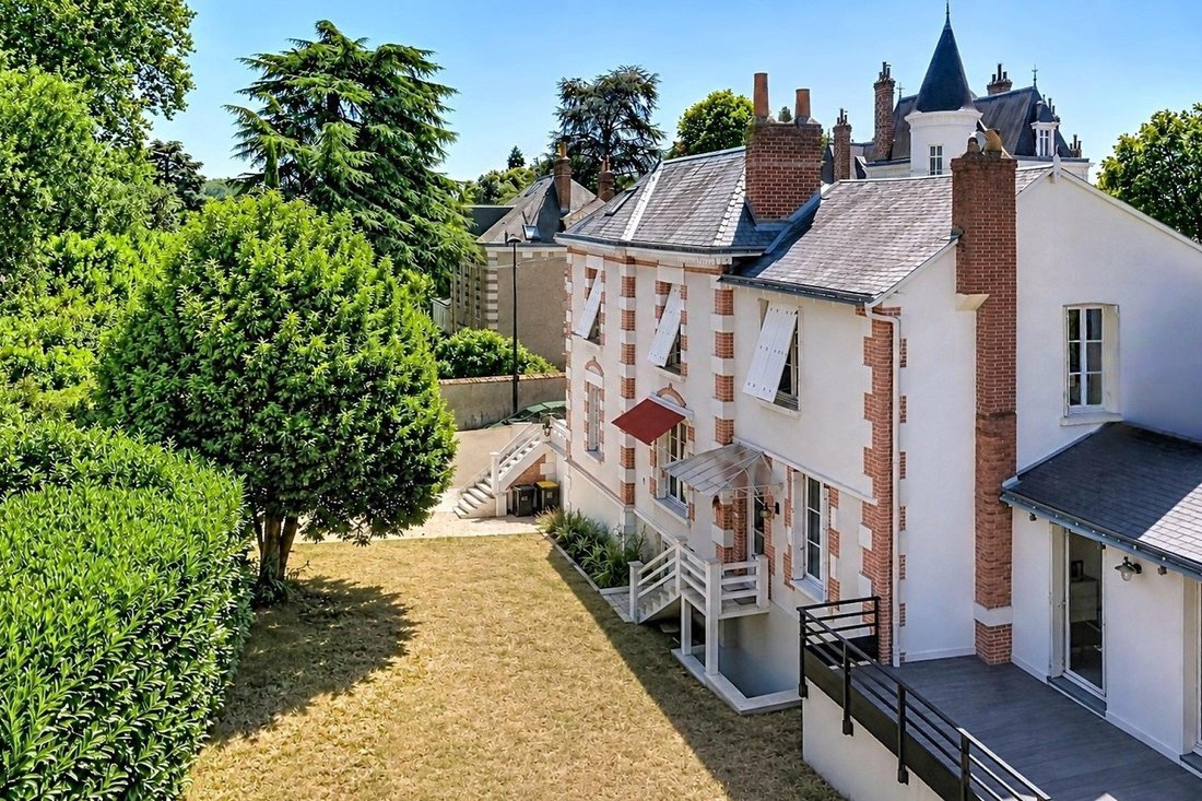 House in Saint-Cyr-sur-Loire, Centre-Val de Loire, France 1 - 19008292