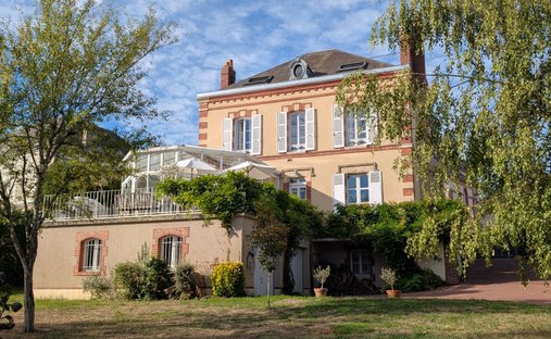 House in Saint Chéron-Hauts de Chartres-Puits Drouet, Chartres, France 1