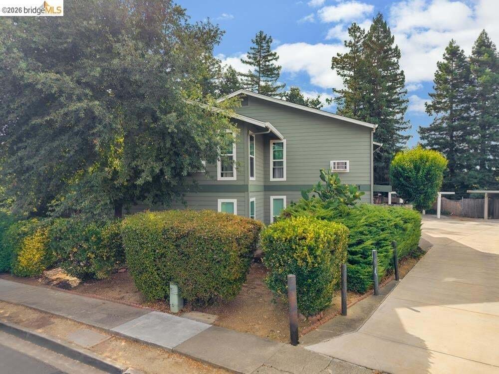 Martinez, California, United States 3 - 19003396
