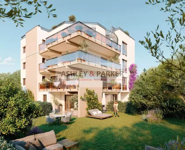 Appartamento a Saint-Laurent-du-Var, Provenza-Alpi-Costa Azzurra, Francia 2 - 17531567