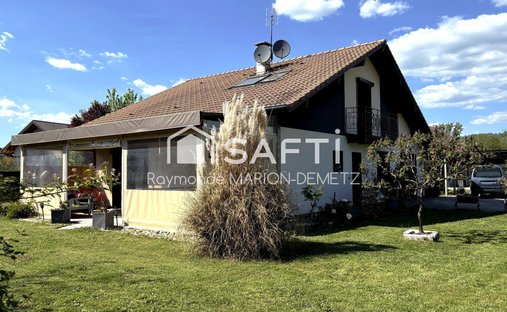 Casa a Hauteville-sur-Fier, Auvergne-Rodano-Alpi, Francia 1
