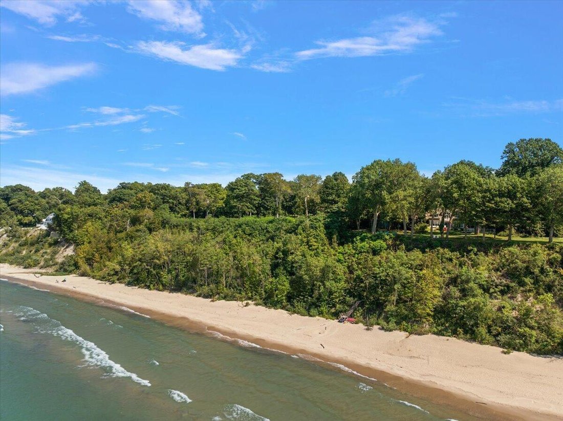 House in Lake Michigan Beach, Michigan, United States 2 - 19007897