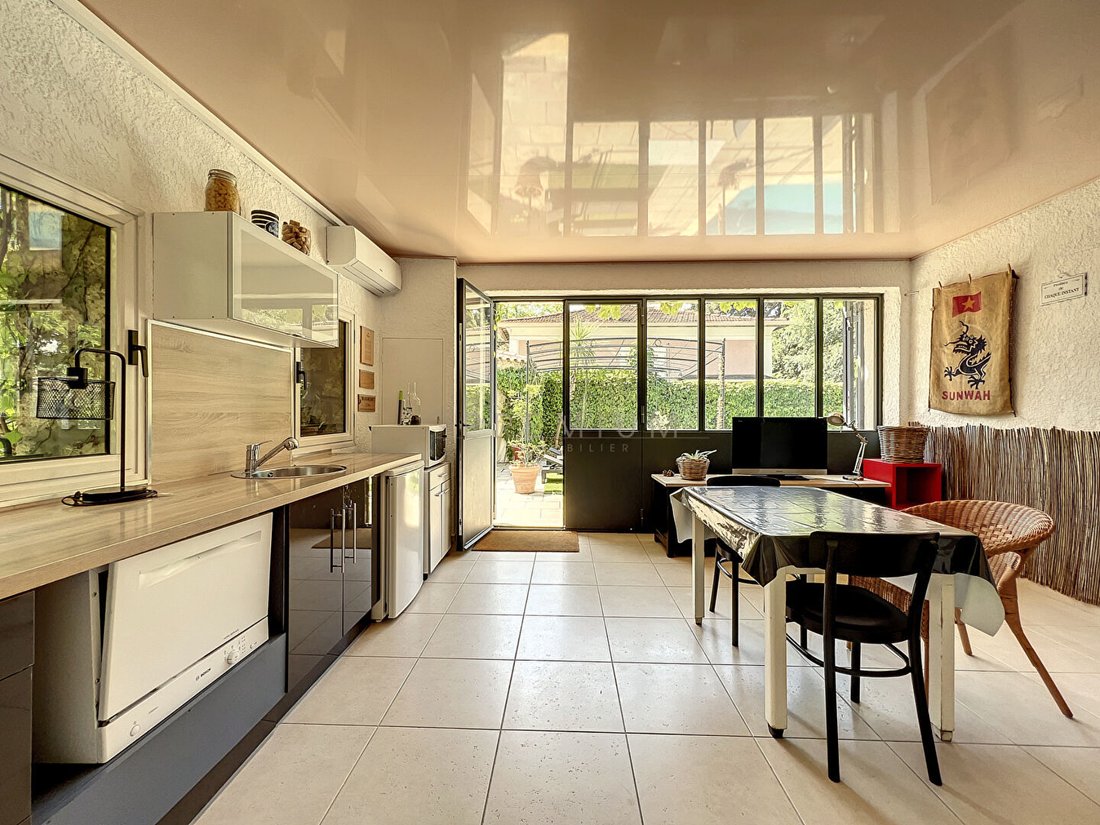 Villa in Montpellier, Occitania, France 4 - 19002122