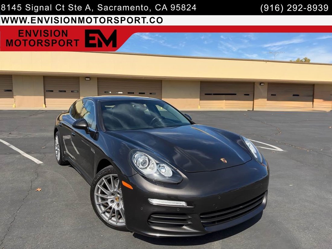 Coupe in Sacramento, CA, United States 1 - 19001166