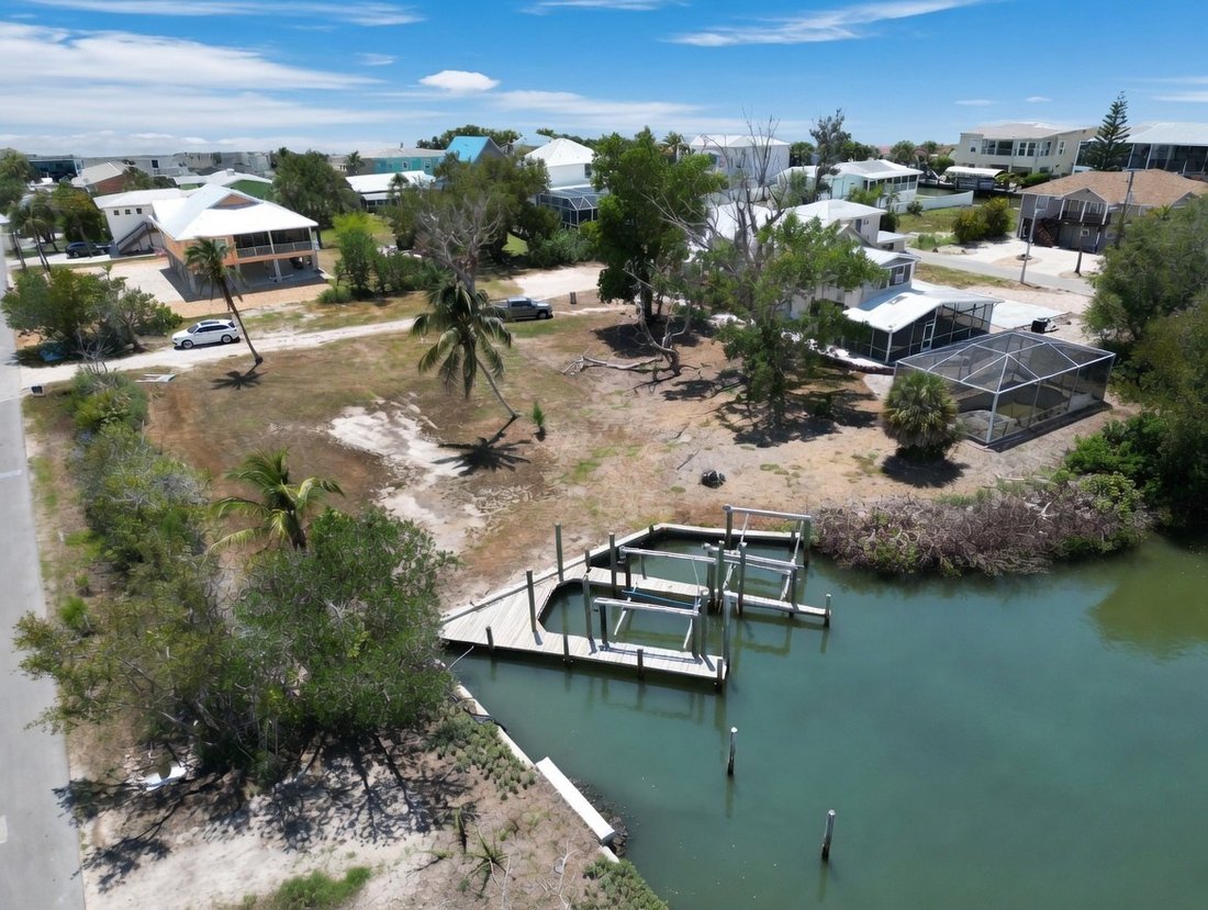 Land in Fort Myers Beach, Florida, United States 4 - 19000617