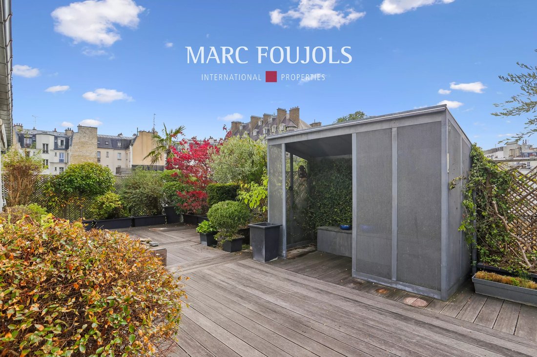 Apartment in Ternes-Maillot, Paris 17e Arrondissement, Paris 4 - 19001594
