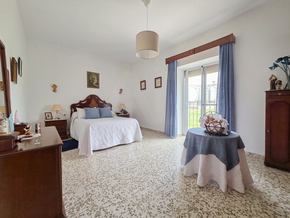 Townhouse in Antequera, Andalusia, Spain 5 - 19005065