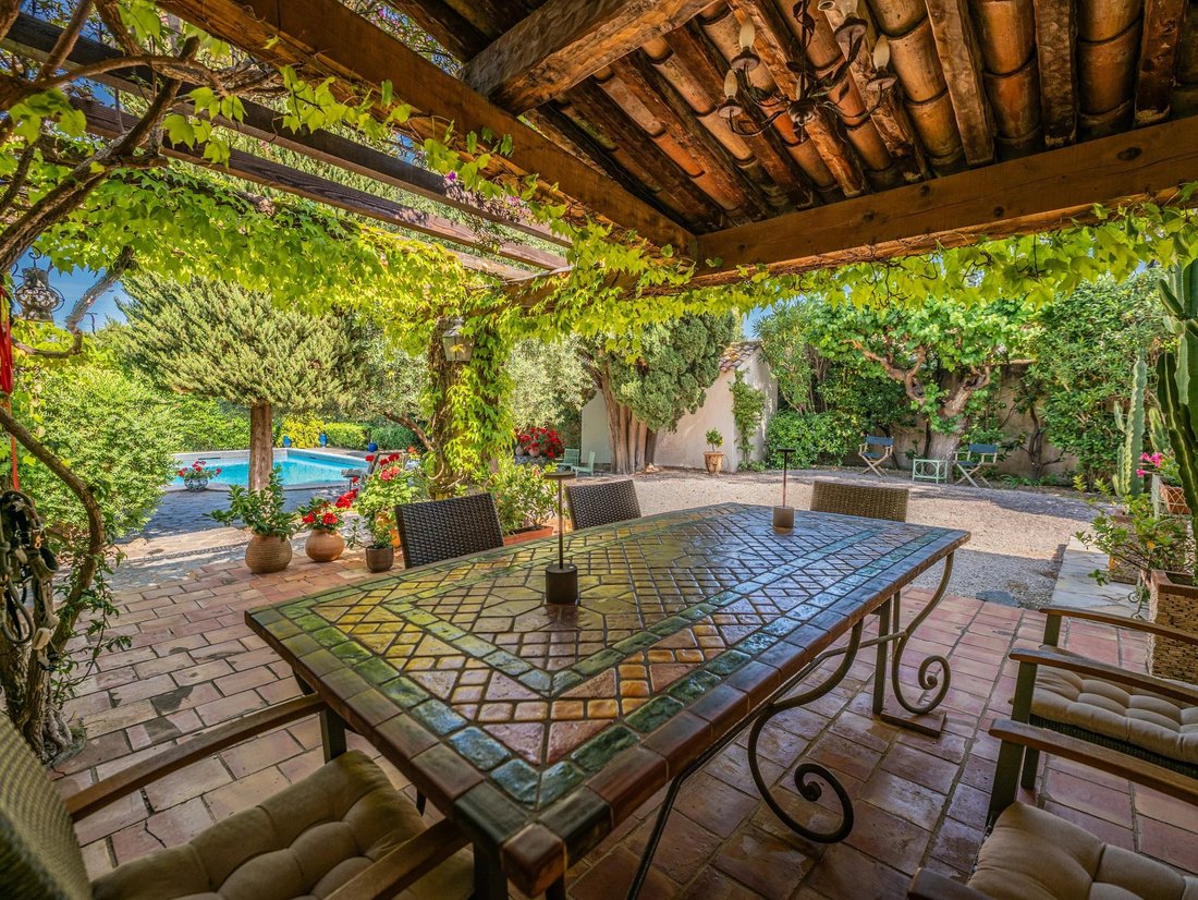 Villa in Ville-Les Saquedes-Le Bouillonnet, Sainte-Maxime, France 2 - 19001678