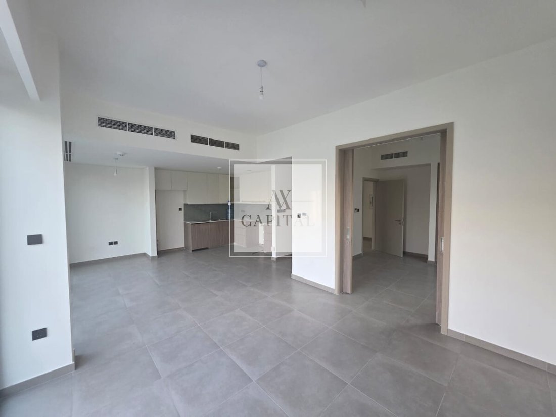 Townhouse in Ud al Bayda, Dubai, United Arab Emirates 2 - 19001480
