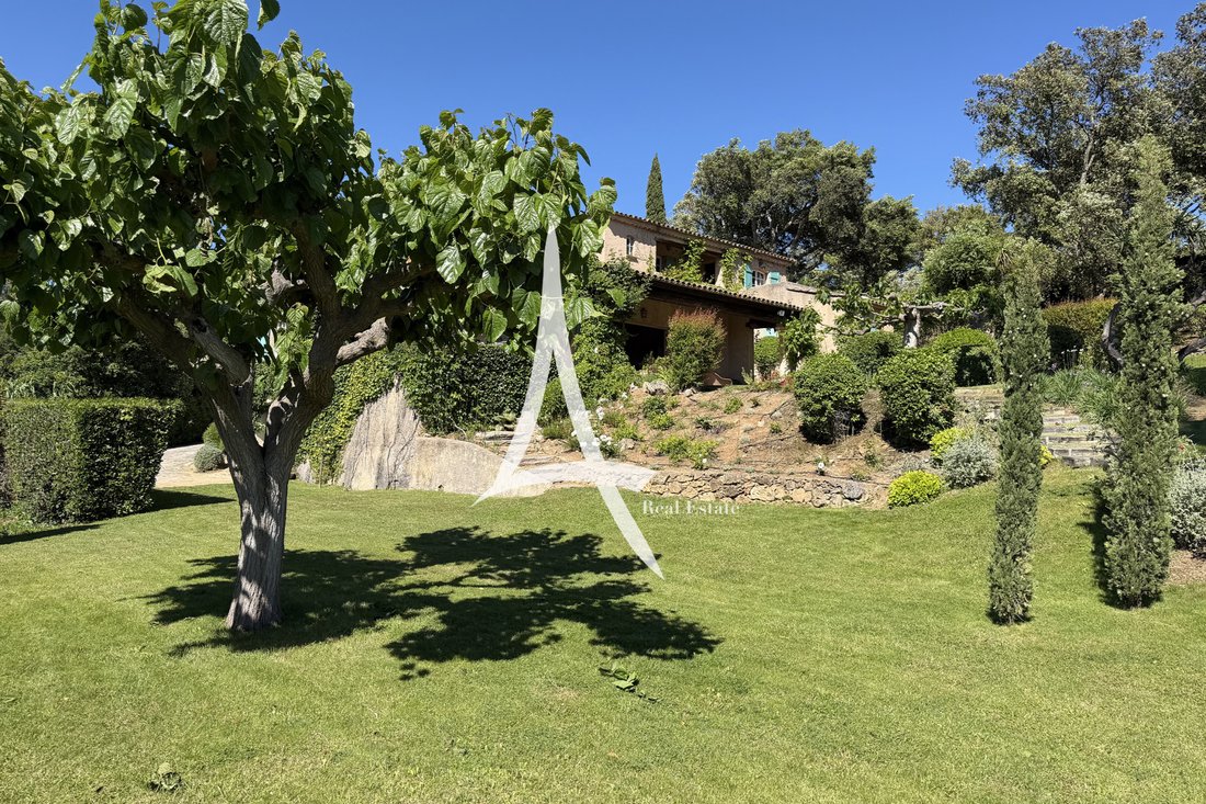 Villa in La Croix-Valmer, Provence-Alpes-Côte d'Azur, France 4 - 19004556