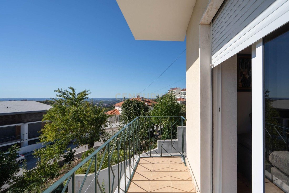Villa in Santo Antonio dos Olivais, Coimbra District, Portugal 3 - 19007487