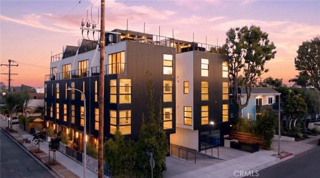 House in Los Angeles, California, United States 1 - 19005854