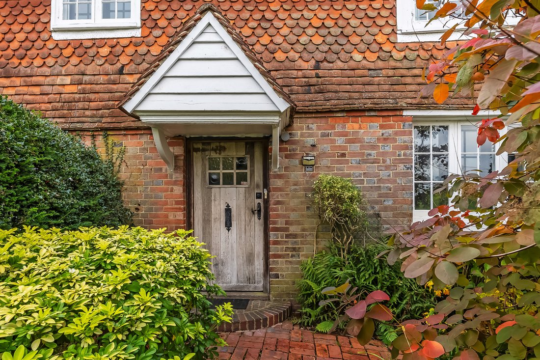 House in Kingswood, Reigate and Banstead, England 2 - 19007081