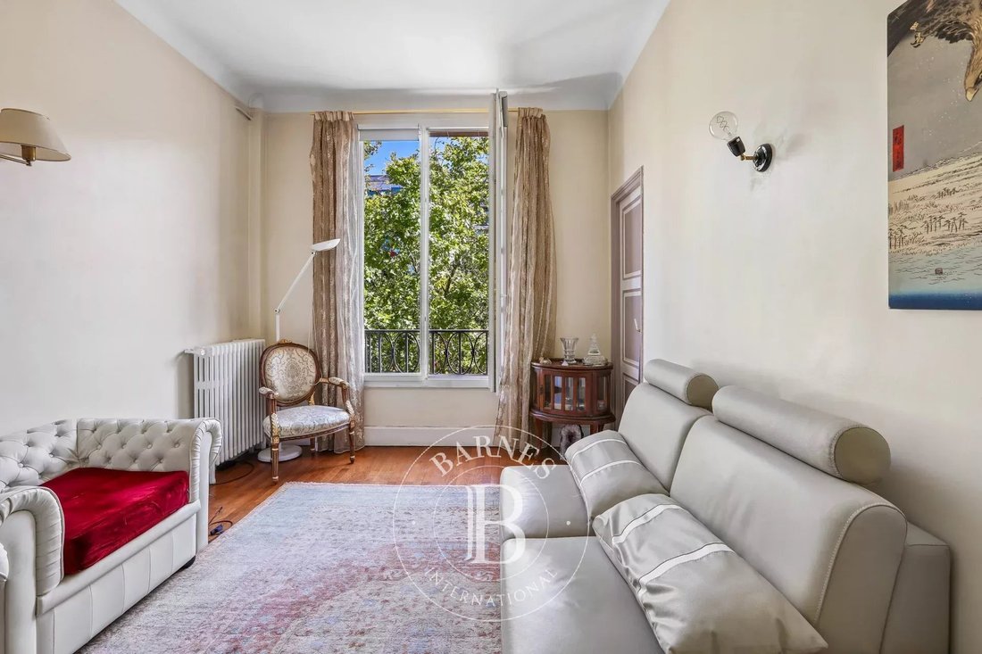 Apartment in Auteuil Nord, Paris 16e Arrondissement, Paris 1 - 19004528