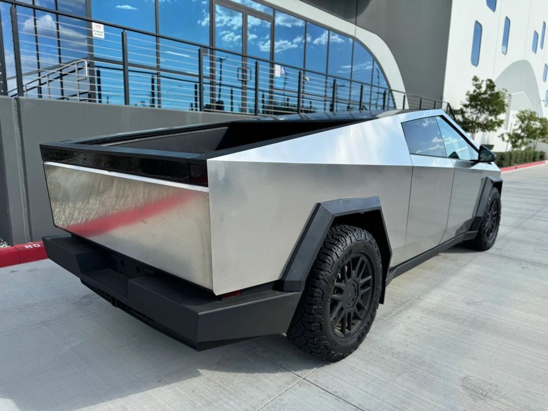 Pickup in San Bernardino, CA, United States 2 - 19001987