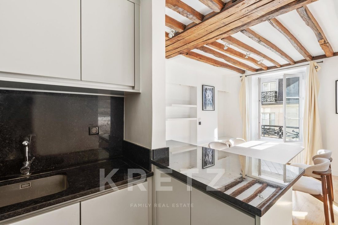 Apartment in Saint Thomas d'Aquin, Paris 7e Arrondissement, Paris 5 - 19007884