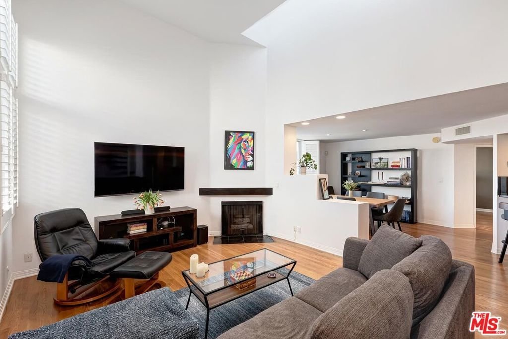 Condo in Los Angeles, California, United States 2 - 19003269