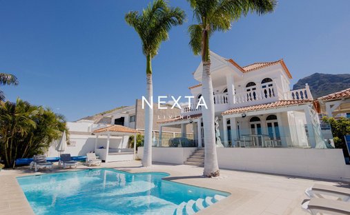 Villa in Costa Adeje, Adeje, Canary Islands 1