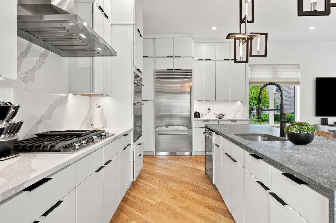 House in Swampscott, Massachusetts, United States 5 - 19002190